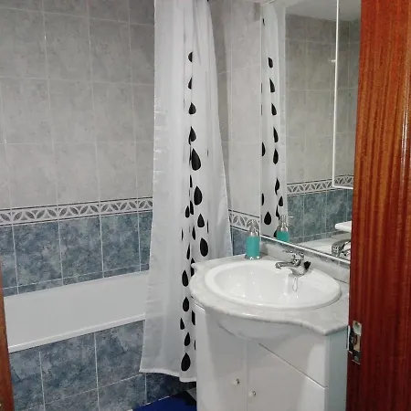 Apartament La Caleta Hébergement de vacances